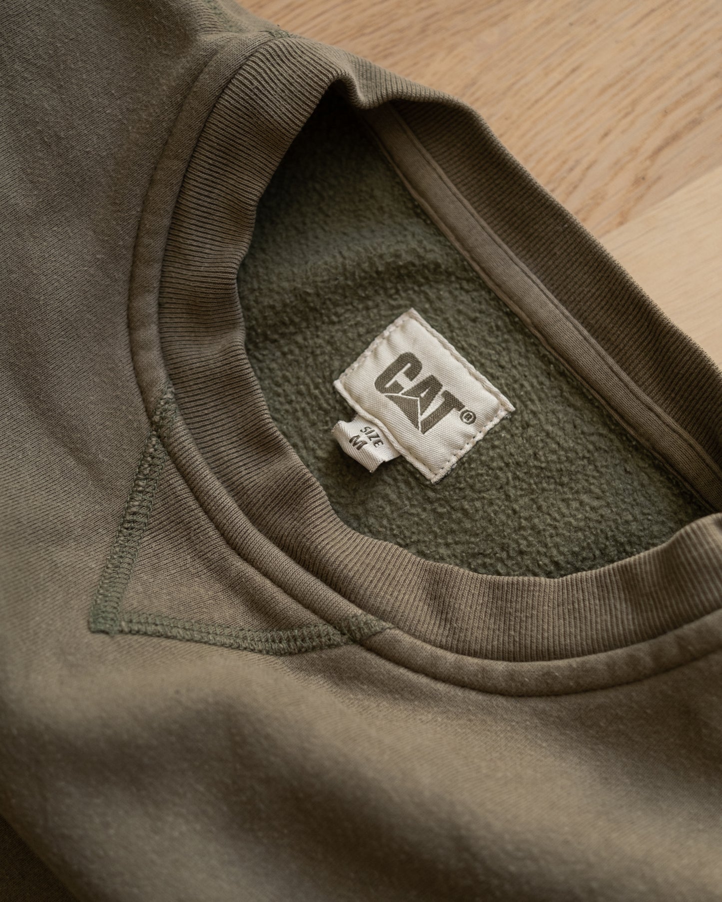 CAT Vintage Crewneck Sweater Size M