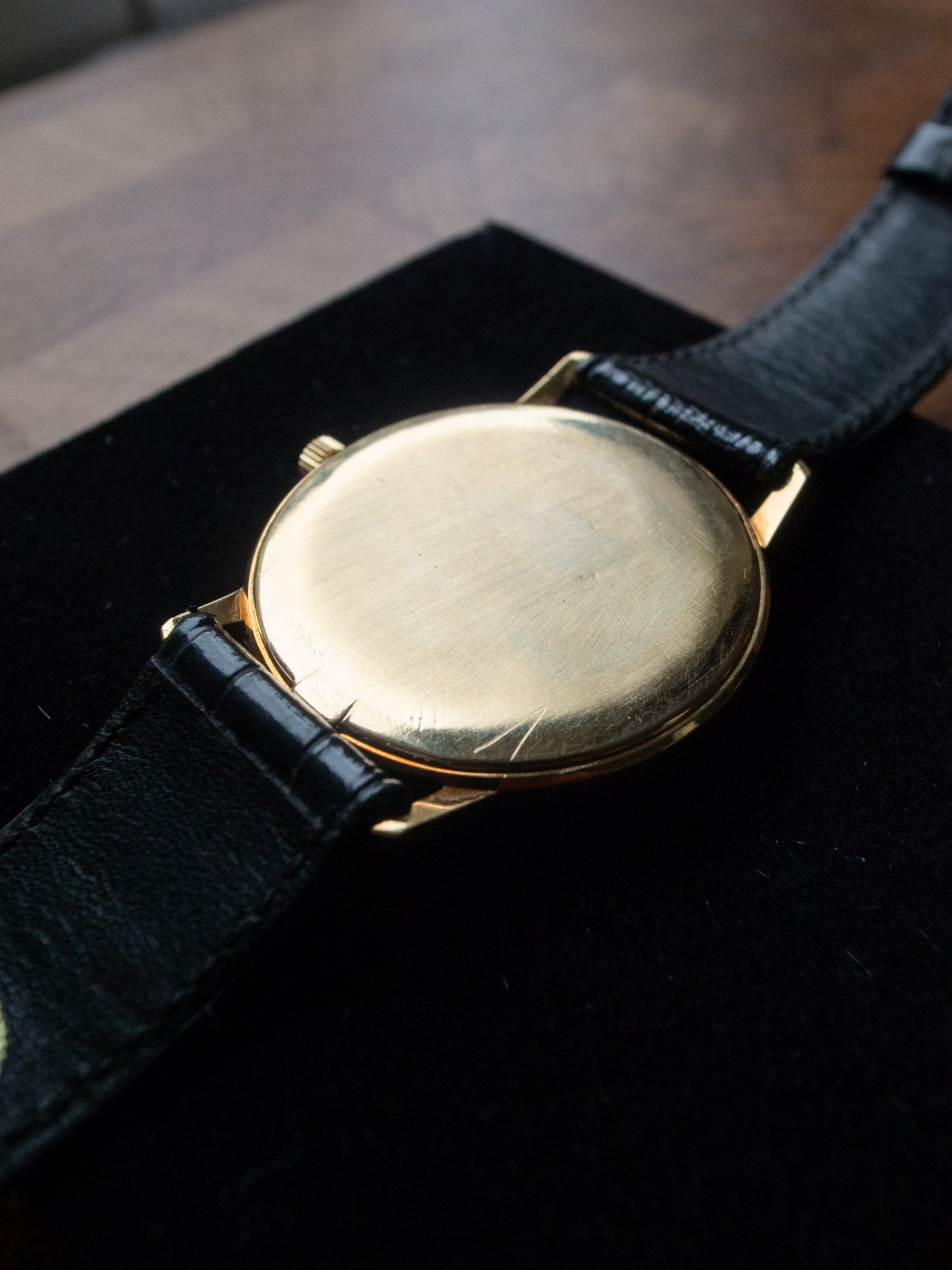 IWC Schaffhausen Flatline Quartz 18k Gold Watch